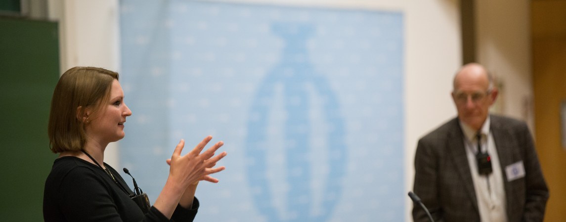 20230326-Tilman-Daab-(Hörsaal, Logo, Redner_in)-SMuK-Dresden-5I9A4756.jpg