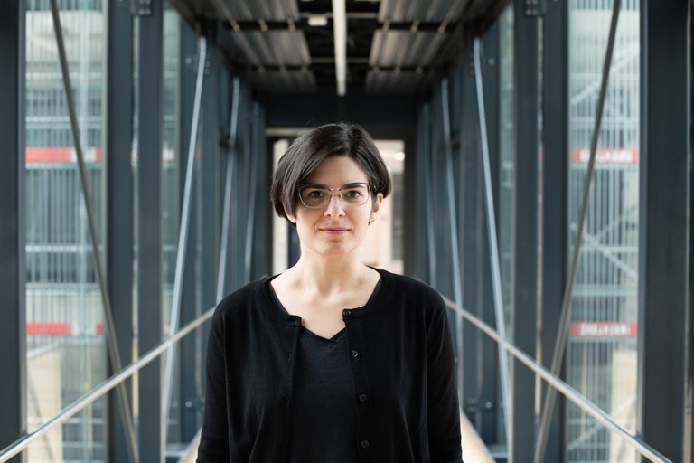 Eleni_Dalaka_Physikerin.jpg Eleni_Dalaka_Physikerin.jpg