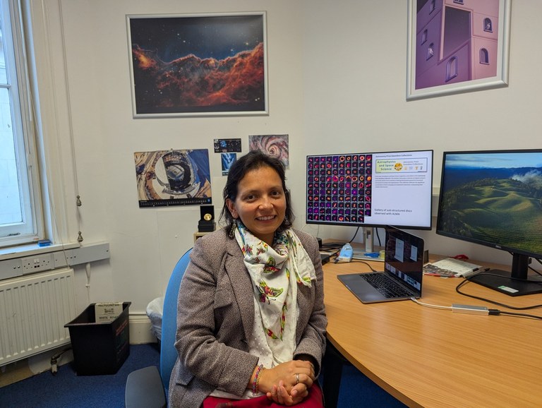 Paola_Pinilla_Physikerin.jpeg Paola_Pinilla_Physikerin.jpeg