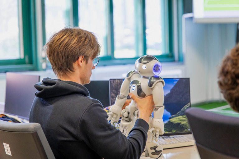 © DPG/Heitz 2025 20250328-David-Heitz-Nao_Roboter-DOPPLERS-Dortmund-52.jpg