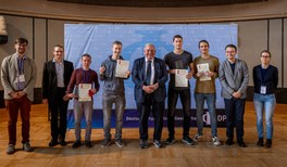 Team aus Deutschland erreicht Platz 2 beim Internationalen Physik-Wettbewerb PLANCKS in München