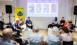 Podiumsdiskussion.jpg